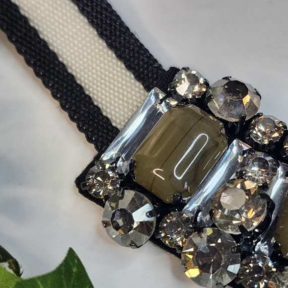 Unique Statement Web Strap Necklace with Crystals and Faux Stones - Picture 4 of 8